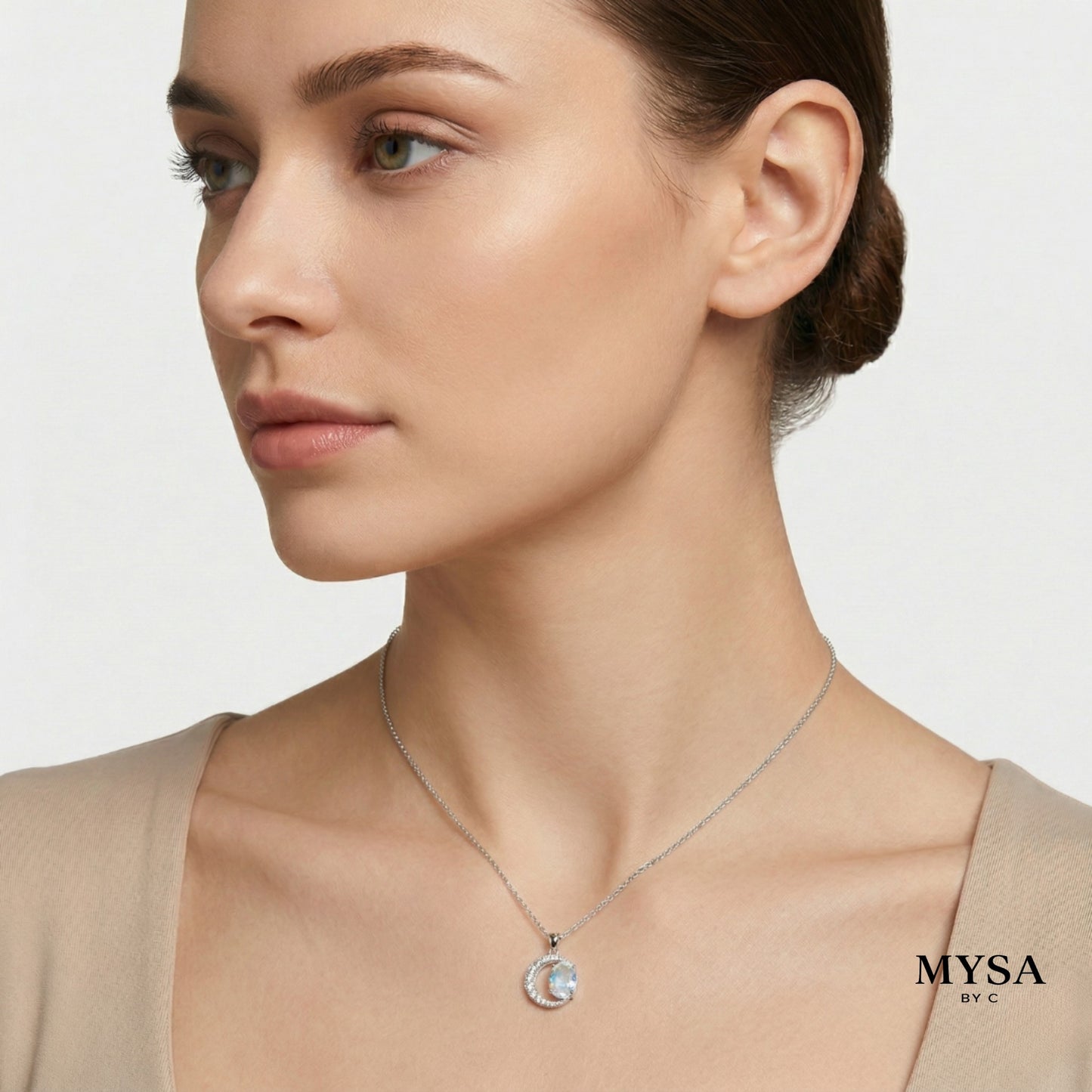 Circle Glow Moissanite Necklace